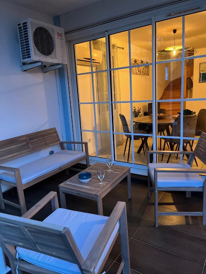 Apartamento La Grenad'Île Saint Pierre Exterior foto
